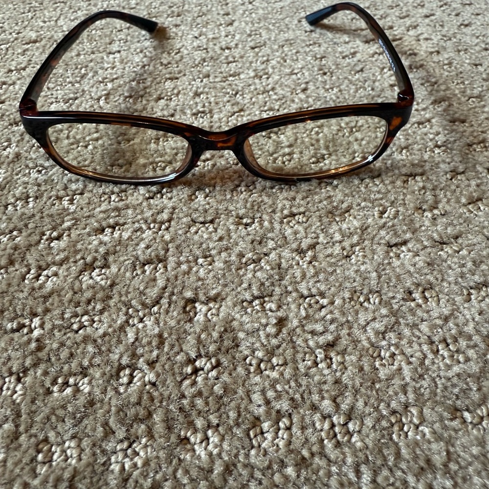 Stylish Tortoiseshell reading Glasses